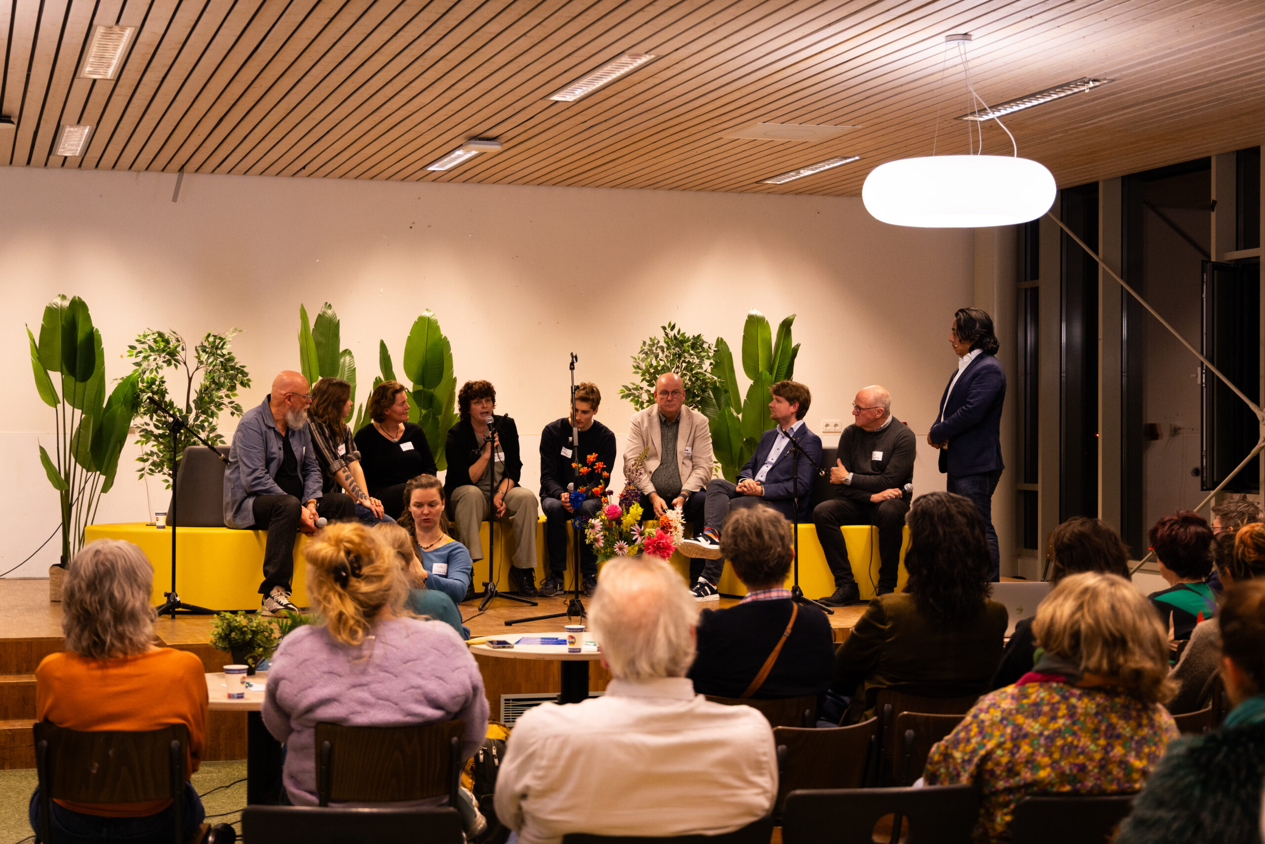 Panelgespek op Agora symposium van 26 februari